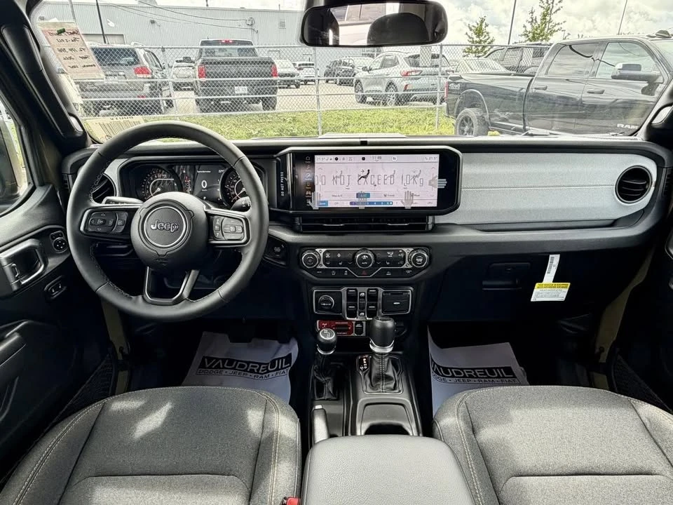 2026 Jeep JT Gladiator - Image 15 of 15
