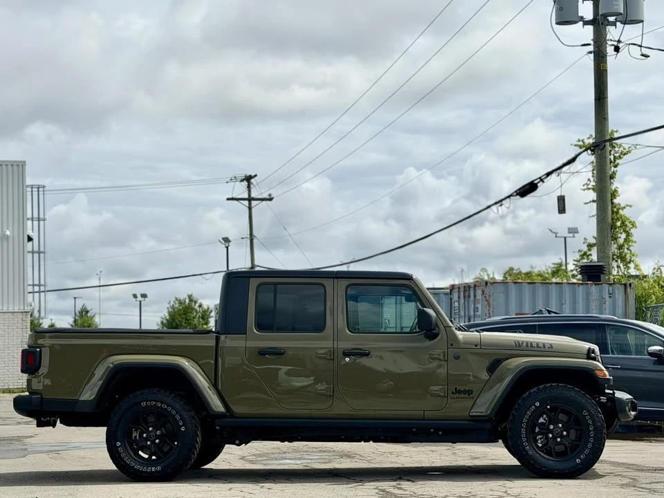 2026 Jeep JT Gladiator - Image 5 of 15