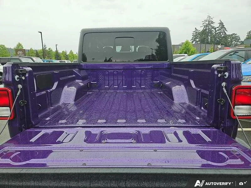 2026 Jeep JT Gladiator - Image 6 of 12
