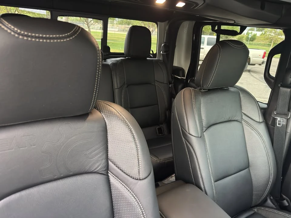 2026 Jeep JT Gladiator - Image 13 of 20