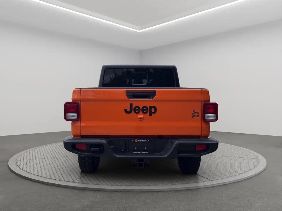 2026 Jeep JT Gladiator - Image 5 of 20