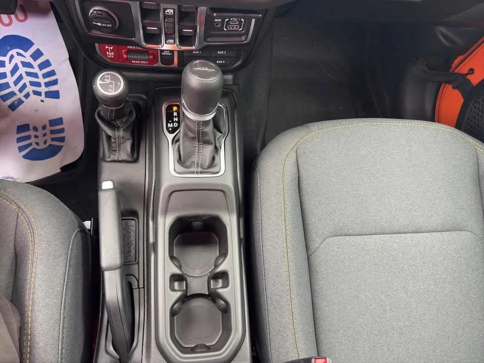 2026 Jeep JT Gladiator - Image 15 of 20