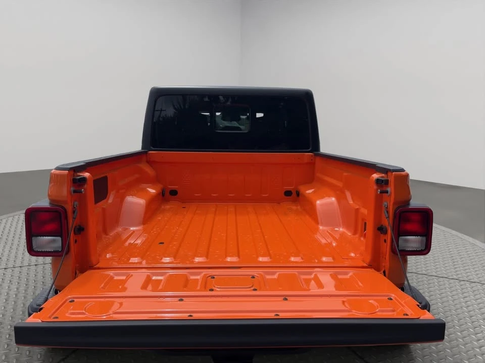 2026 Jeep JT Gladiator - Image 8 of 20