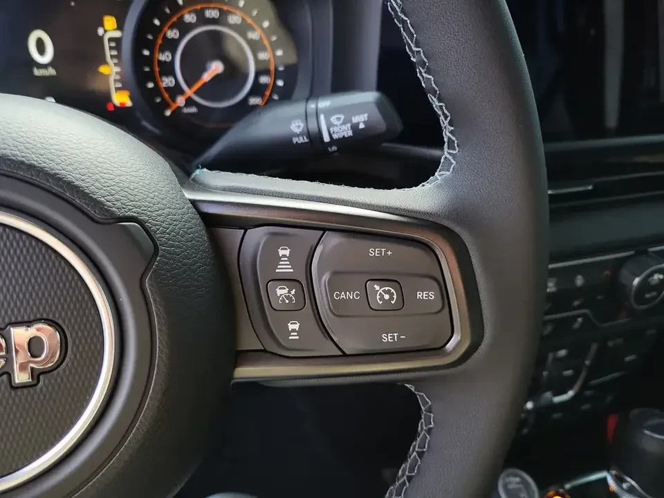 2026 Jeep JT Gladiator - Image 14 of 20