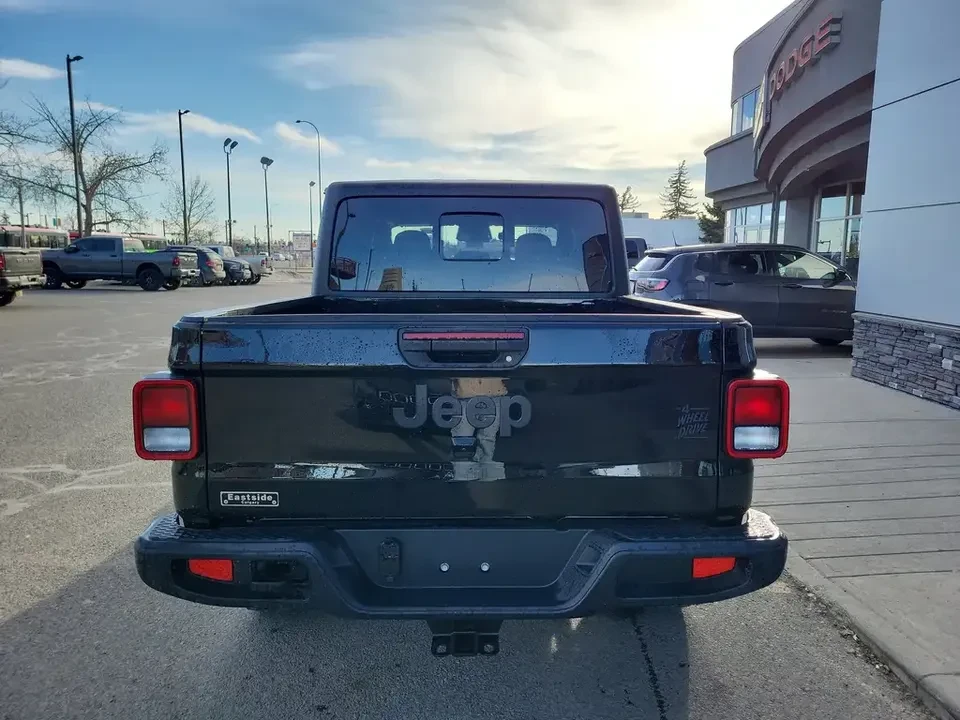2026 Jeep JT Gladiator - Image 5 of 20