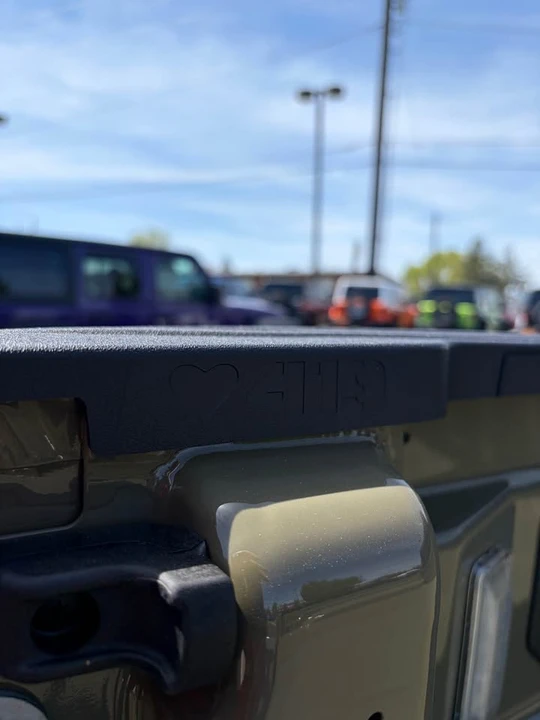 2026 Jeep JT Gladiator - Image 8 of 10