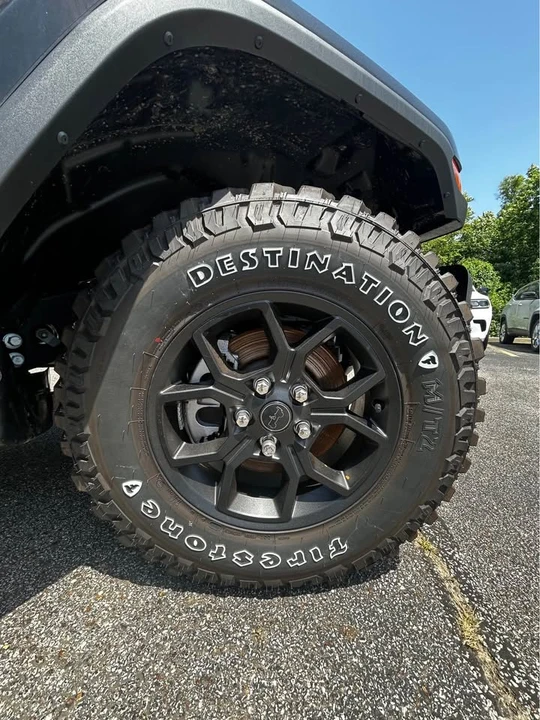 2026 Jeep JT Gladiator - Image 5 of 9