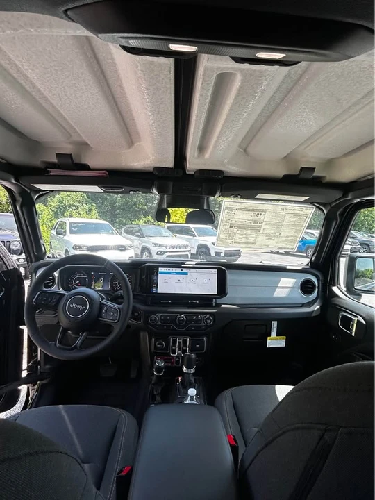 2026 Jeep JT Gladiator - Image 6 of 9