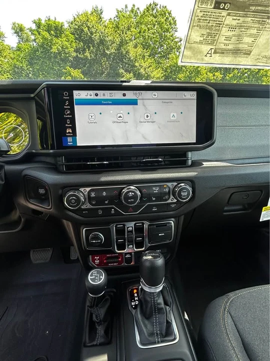 2026 Jeep JT Gladiator - Image 9 of 9