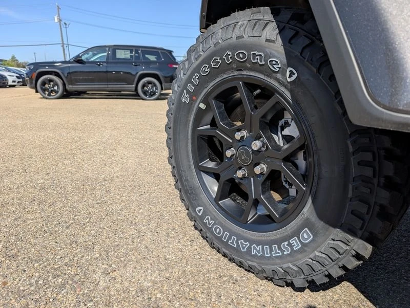 2026 Jeep JT Gladiator - Image 11 of 20