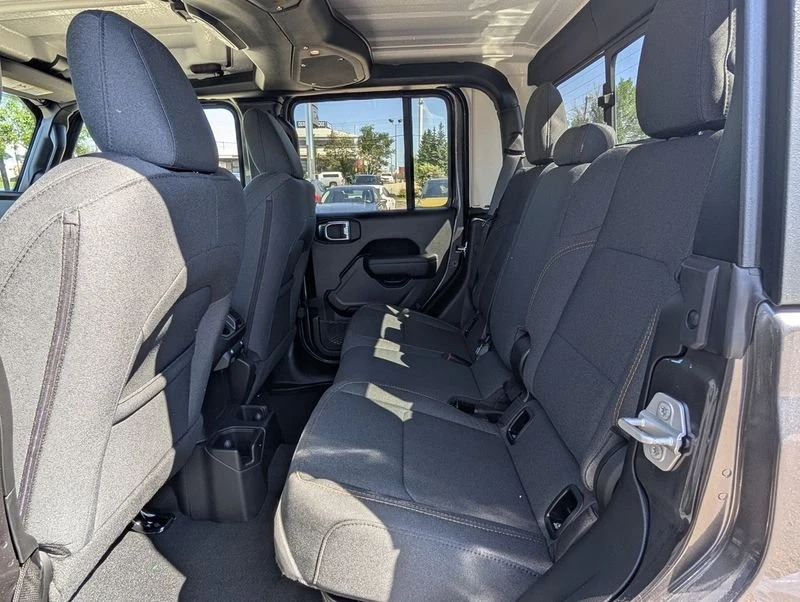 2026 Jeep JT Gladiator - Image 20 of 20