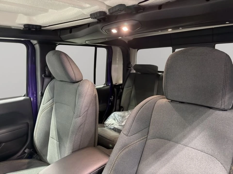 2026 Jeep JT Gladiator - Image 4 of 20