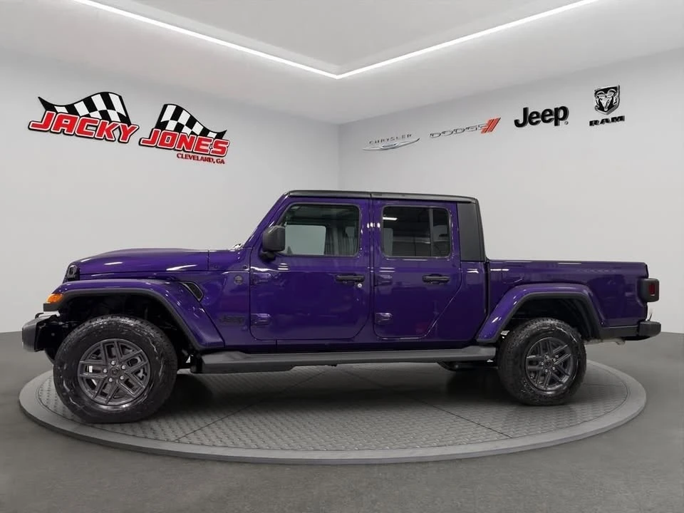 2026 Jeep JT Gladiator - Image 2 of 20