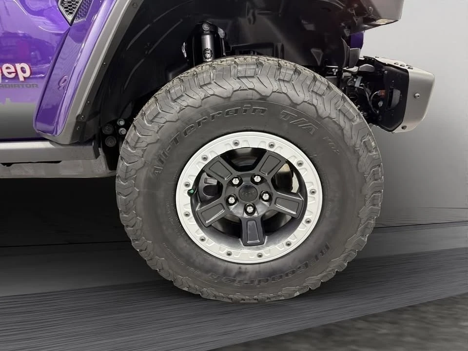 2026 Jeep JT Gladiator - Image 12 of 20