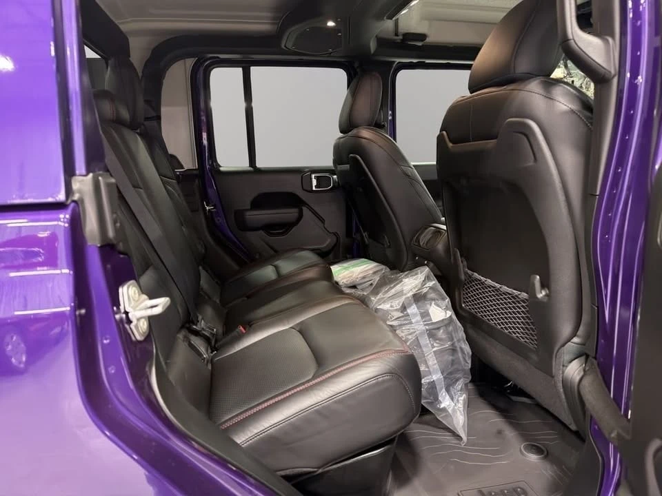 2026 Jeep JT Gladiator - Image 16 of 20