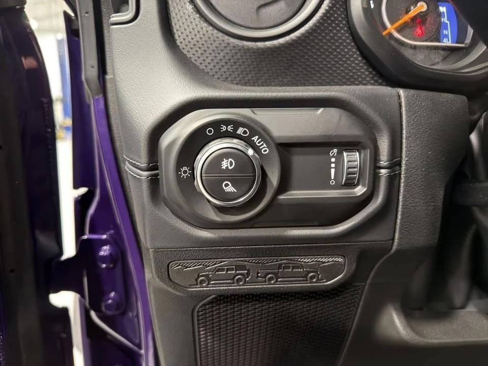 2026 Jeep JT Gladiator - Image 20 of 20