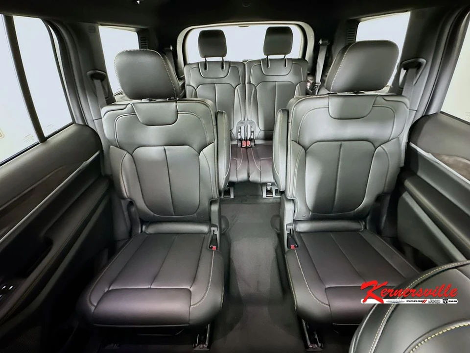 2026 Jeep WL Grand Cherokee - Image 10 of 21