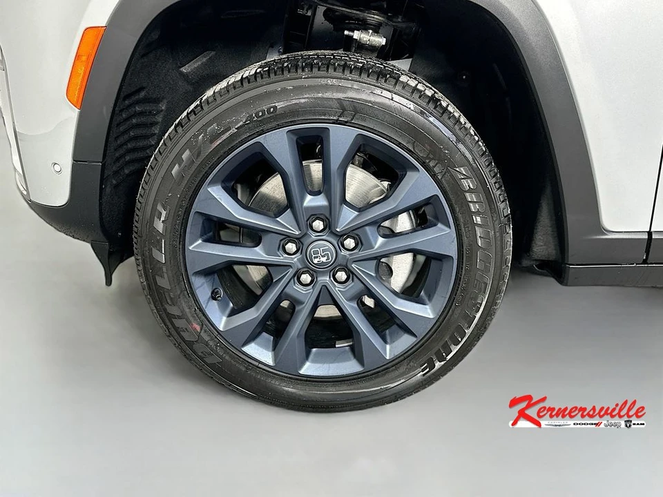 2026 Jeep WL Grand Cherokee - Image 17 of 21