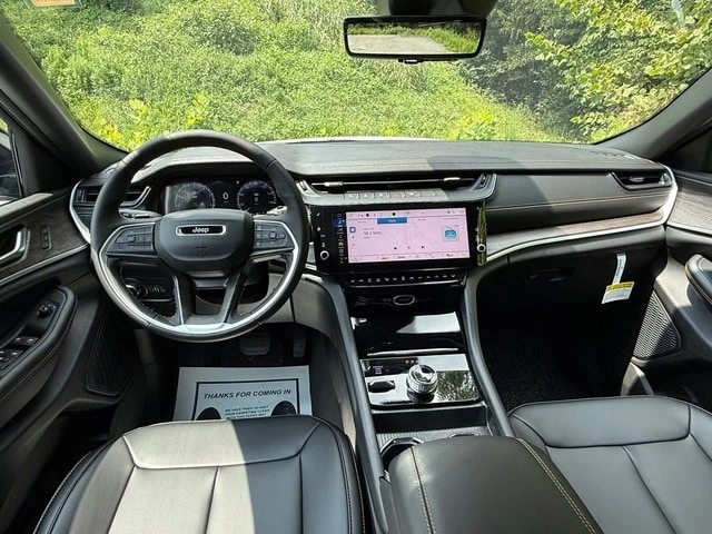 2026 Jeep WL Grand Cherokee - Image 11 of 31
