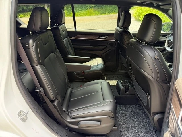 2026 Jeep WL Grand Cherokee - Image 23 of 31