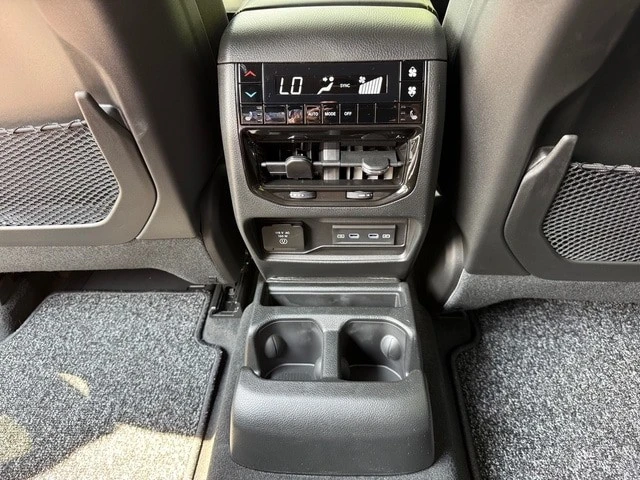 2026 Jeep WL Grand Cherokee - Image 18 of 31