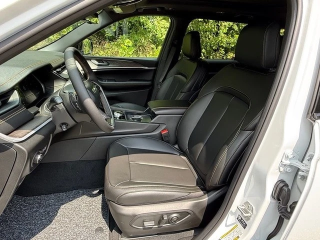 2026 Jeep WL Grand Cherokee - Image 12 of 31
