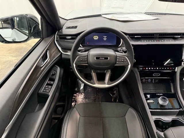 2026 Jeep WL Grand Cherokee - Image 15 of 30