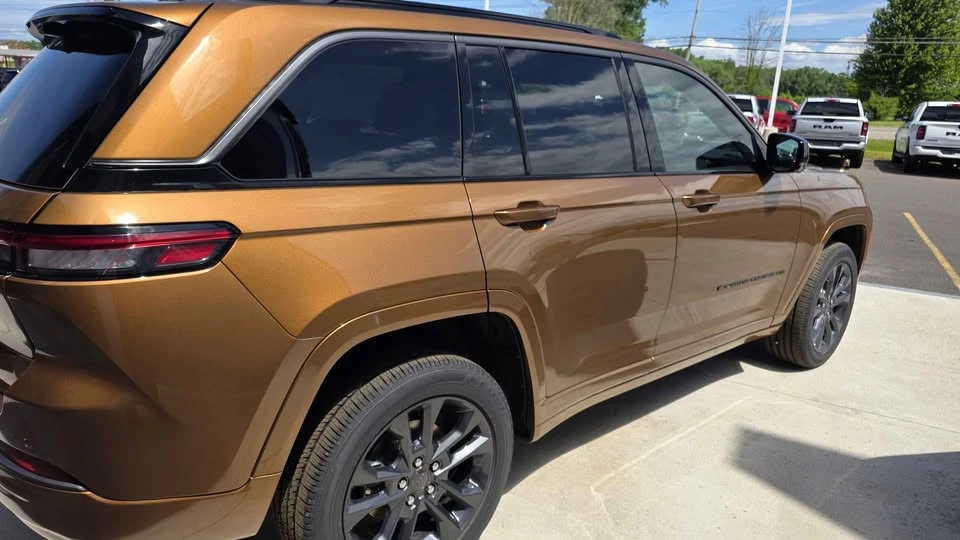 2026 Jeep WL Grand Cherokee - Image 5 of 6