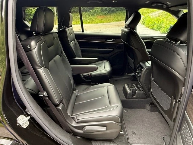 2026 Jeep - Image 23 of 31