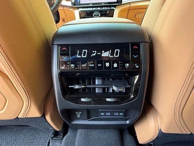 2026 Jeep WL Grand Cherokee - Image 21 of 31