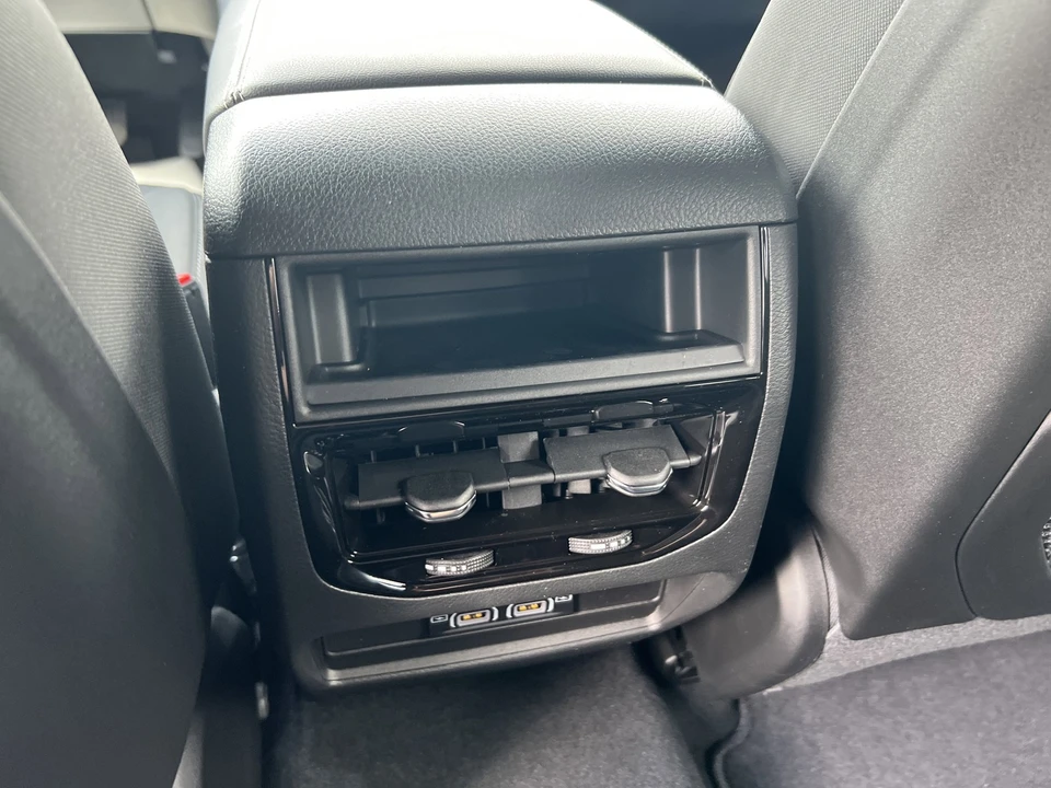 2026 Jeep WL Grand Cherokee - Image 14 of 27