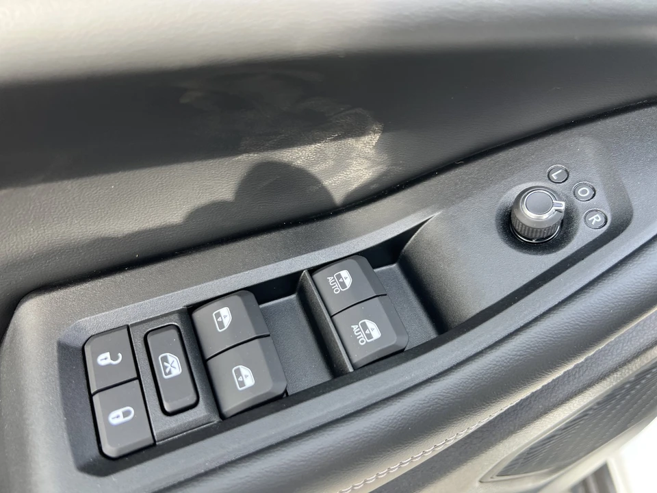 2026 Jeep WL Grand Cherokee - Image 16 of 27