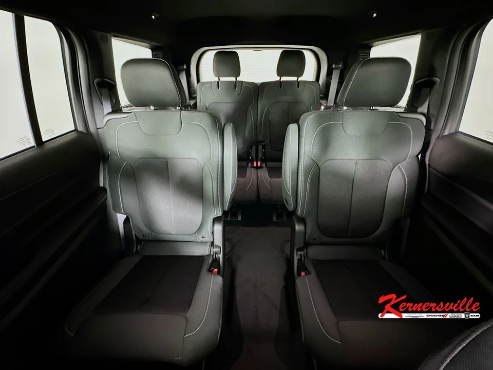 2026 Jeep WL Grand Cherokee - Image 10 of 22