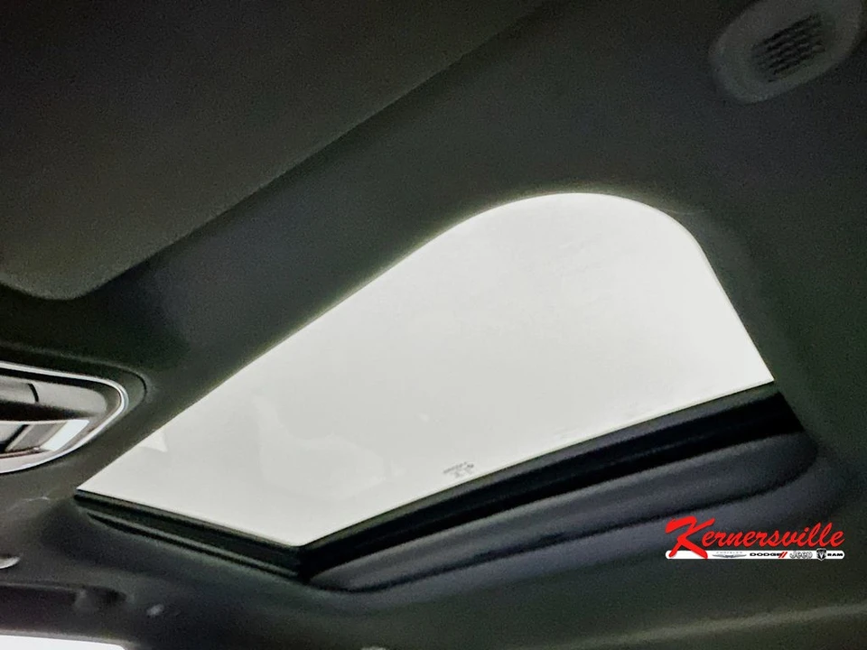 2026 Jeep WL Grand Cherokee - Image 14 of 21