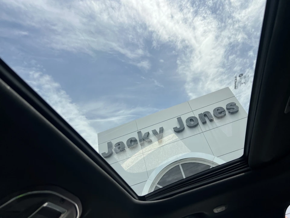2026 Jeep WL Grand Cherokee - Image 28 of 31