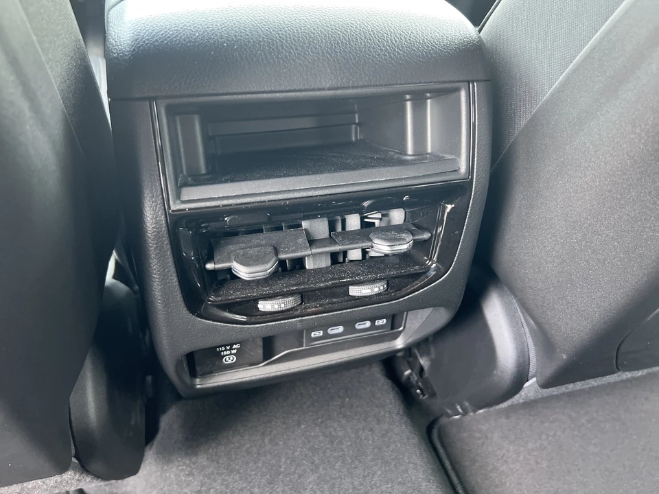 2026 Jeep WL Grand Cherokee - Image 13 of 31