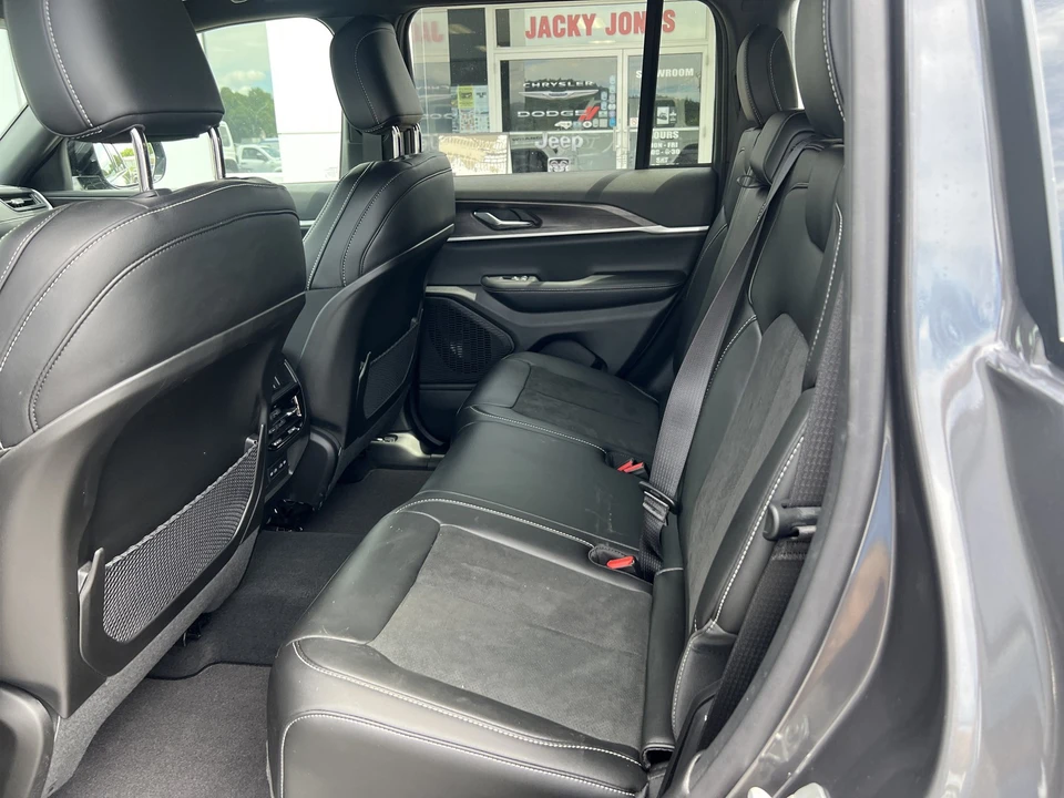 2026 Jeep WL Grand Cherokee - Image 12 of 31