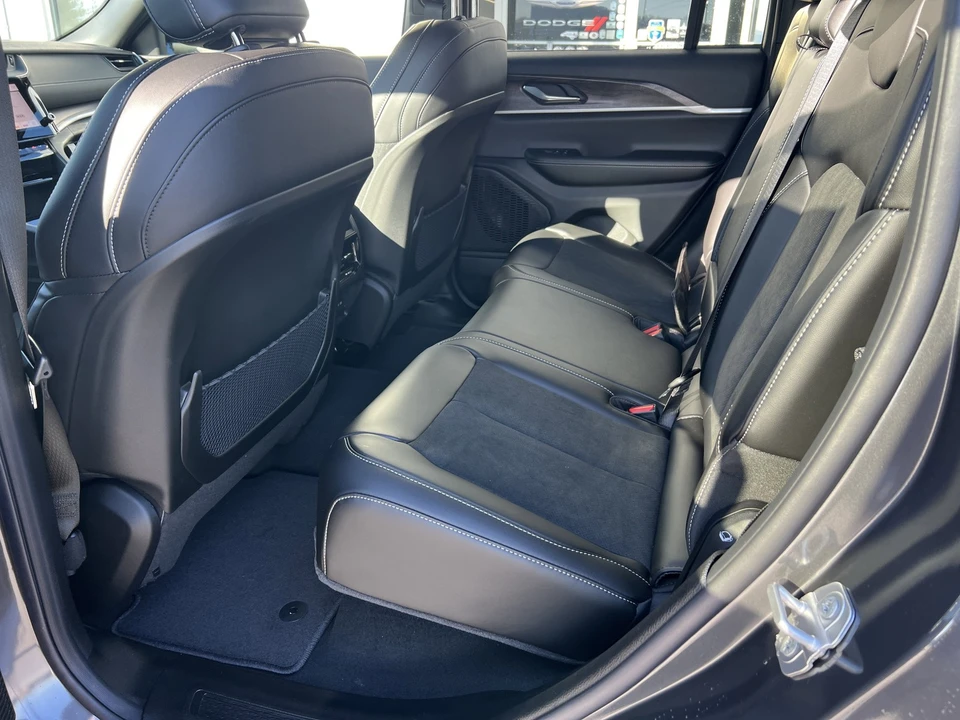 2026 Jeep WL Grand Cherokee - Image 12 of 30