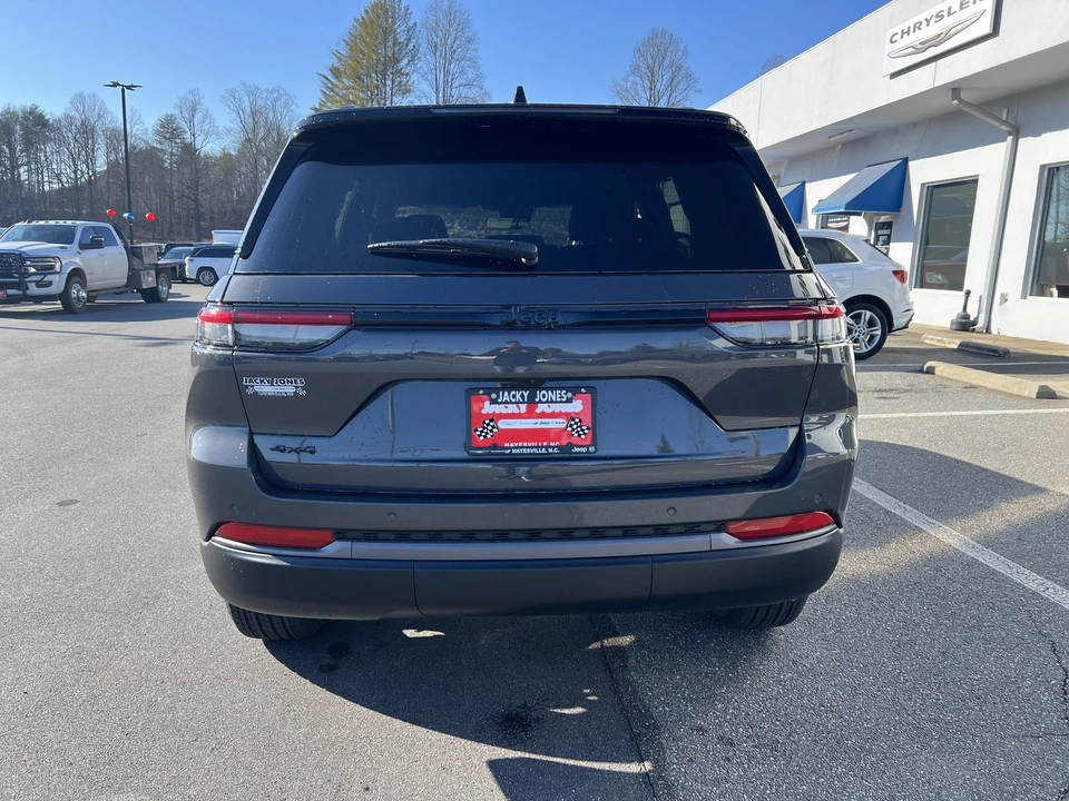 2026 Jeep WL Grand Cherokee - Image 2 of 30