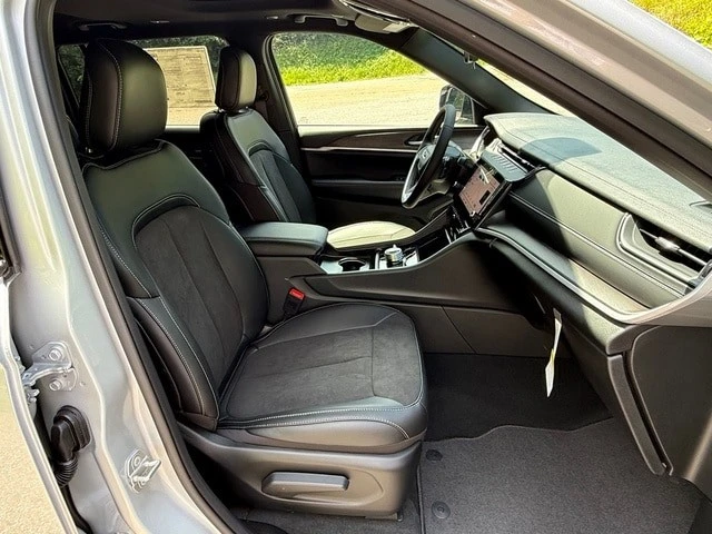 2026 Jeep WL Grand Cherokee - Image 22 of 31