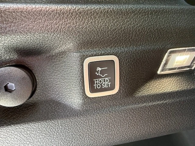 2026 Jeep WL Grand Cherokee - Image 19 of 31