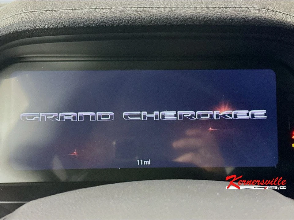 2026 Jeep WL Grand Cherokee - Image 11 of 22
