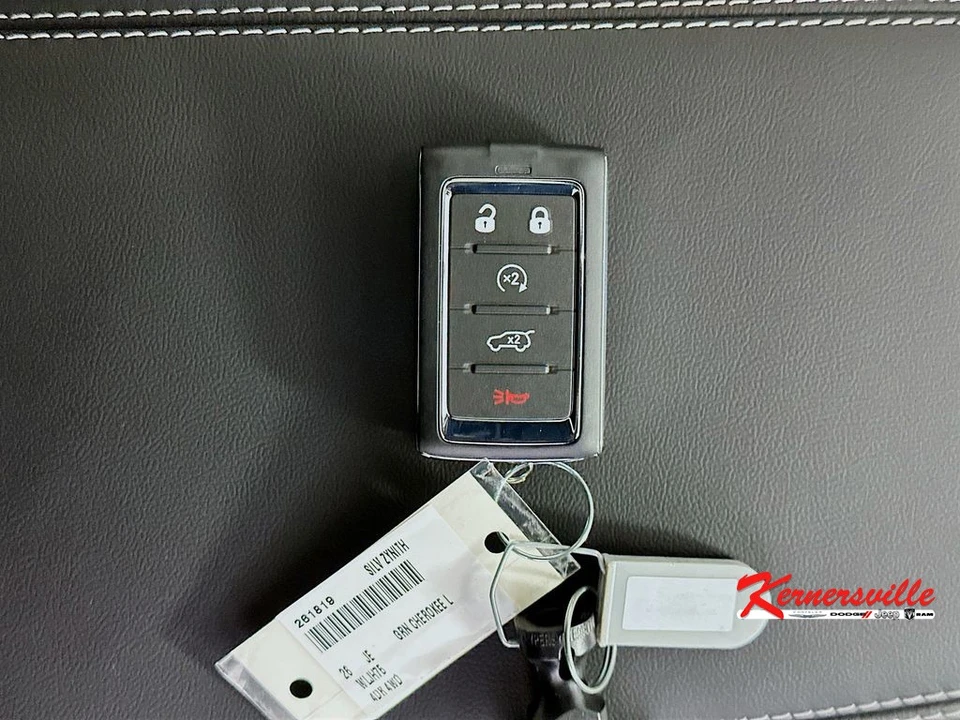 2026 Jeep WL Grand Cherokee - Image 20 of 21