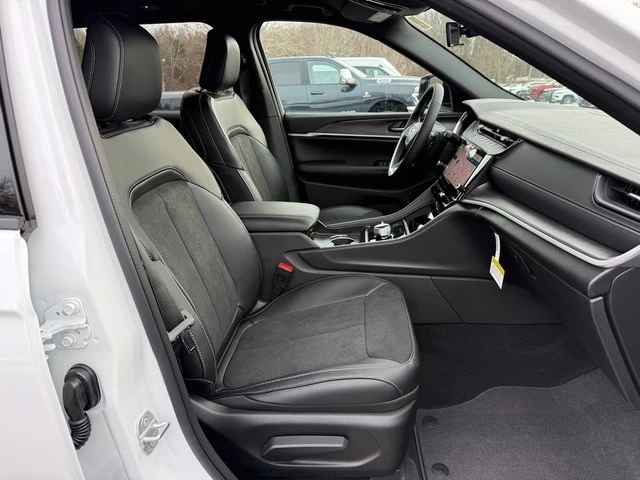 2026 Jeep WL Grand Cherokee - Image 20 of 21