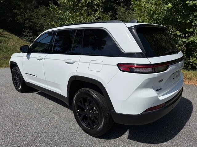 2026 Jeep WL Grand Cherokee - Image 8 of 29
