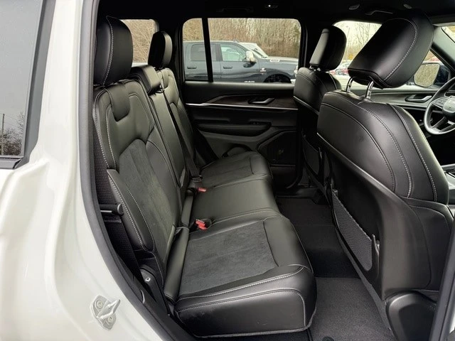 2026 Jeep WL Grand Cherokee - Image 19 of 21