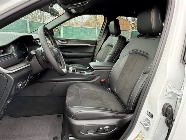 2026 Jeep - Image 12 of 31