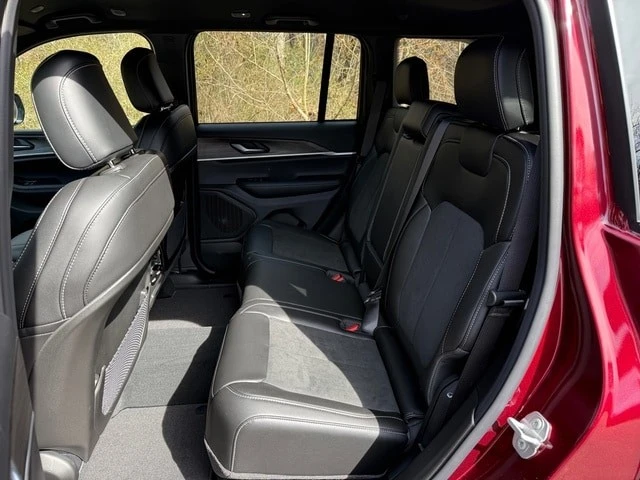 2026 Jeep WL Grand Cherokee - Image 15 of 21