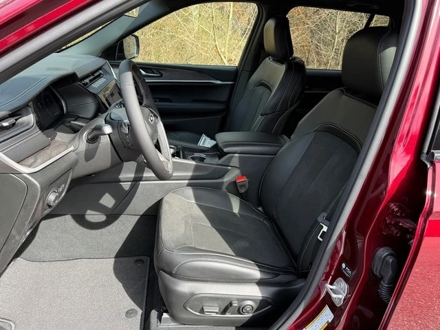 2026 Jeep WL Grand Cherokee - Image 12 of 21