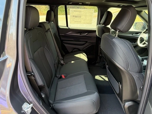 2026 Jeep WL Grand Cherokee - Image 19 of 31